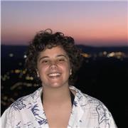 Profesora de lengua y literatura castellana nativo con 2 años de experiencia ofrece clases particulares de lengua para niños y adultos, tanto autóctonos como extranjeros en Barcelona